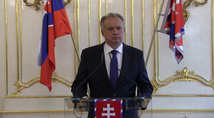 AKO PÁN PREZIDENT KISKA (NE)REAGUJE NA OTÁZKY